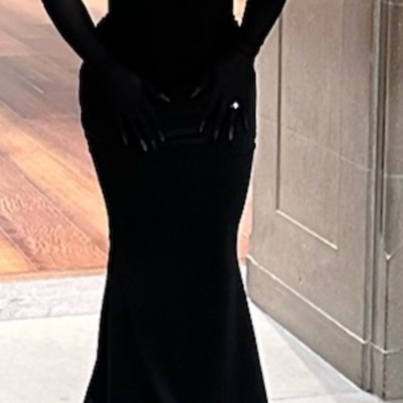 Mimoza Kadriaj Dress - Picture 3 of 7